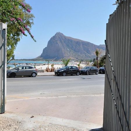 Villa Faro A Pochi Passi Dalla Spiaggia サン・ヴィート・ロ・カーポ エクステリア 写真