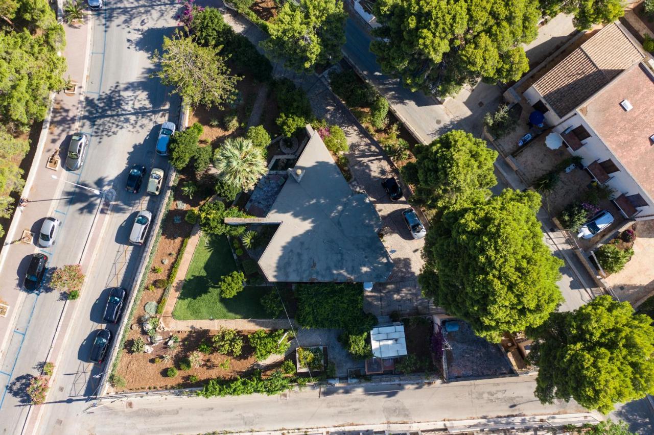 Villa Faro A Pochi Passi Dalla Spiaggia サン・ヴィート・ロ・カーポ エクステリア 写真