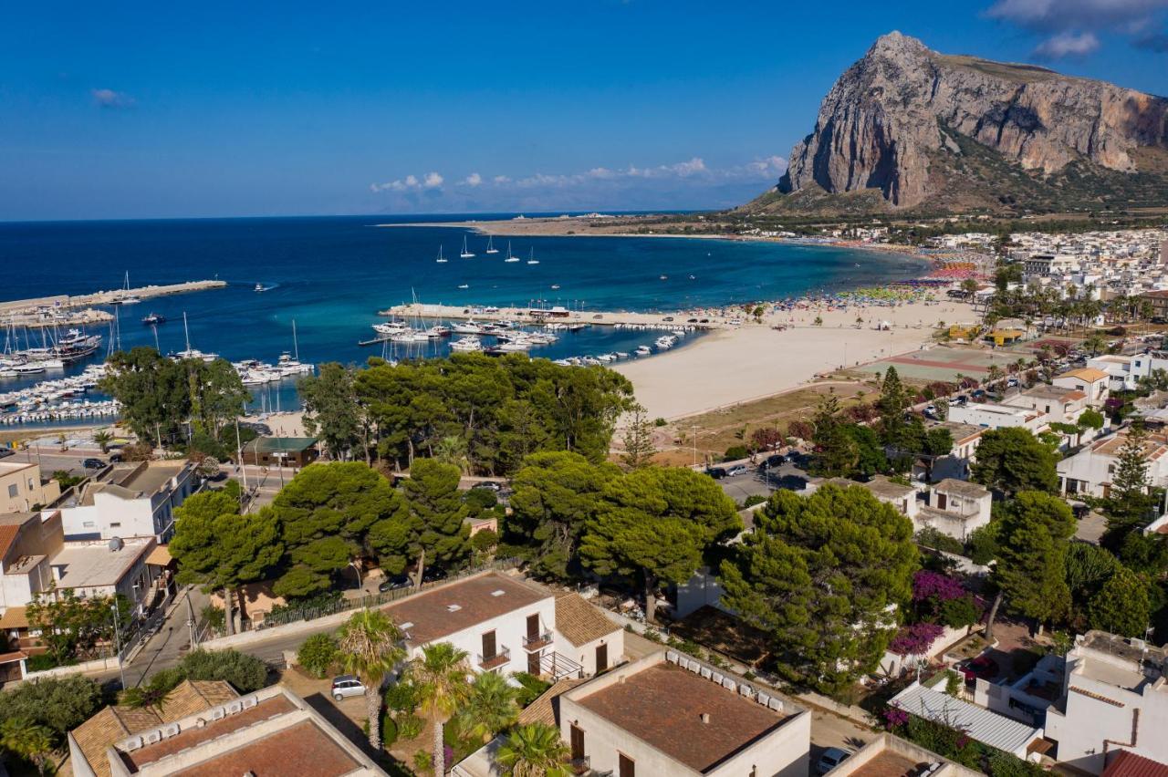Villa Faro A Pochi Passi Dalla Spiaggia サン・ヴィート・ロ・カーポ エクステリア 写真